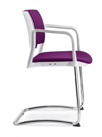 Jednací a konferenční židle DREAM+ 104-WH/B-N4, konstrukce chromovaná, područky LD SEATING 104-WH/B-N4
