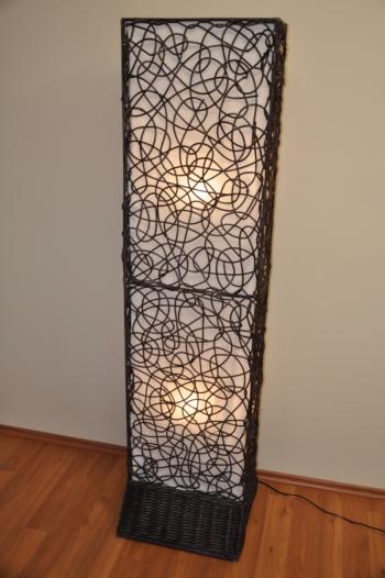 Lampa ratanová vysoká včetně LED žárovek Axin Trading s.r.o. 1531+2x30430